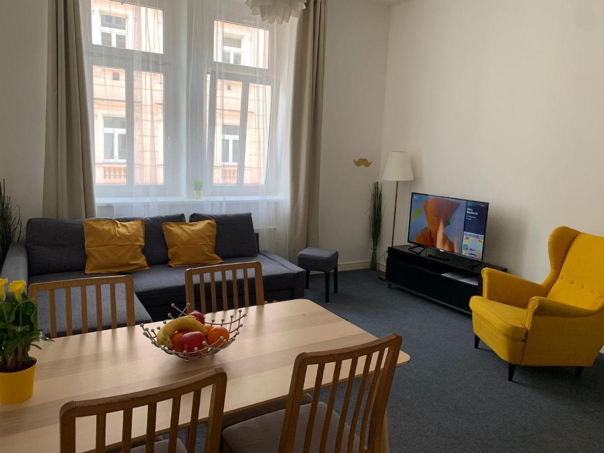 Little Tom Apartments Prag Eksteriør billede