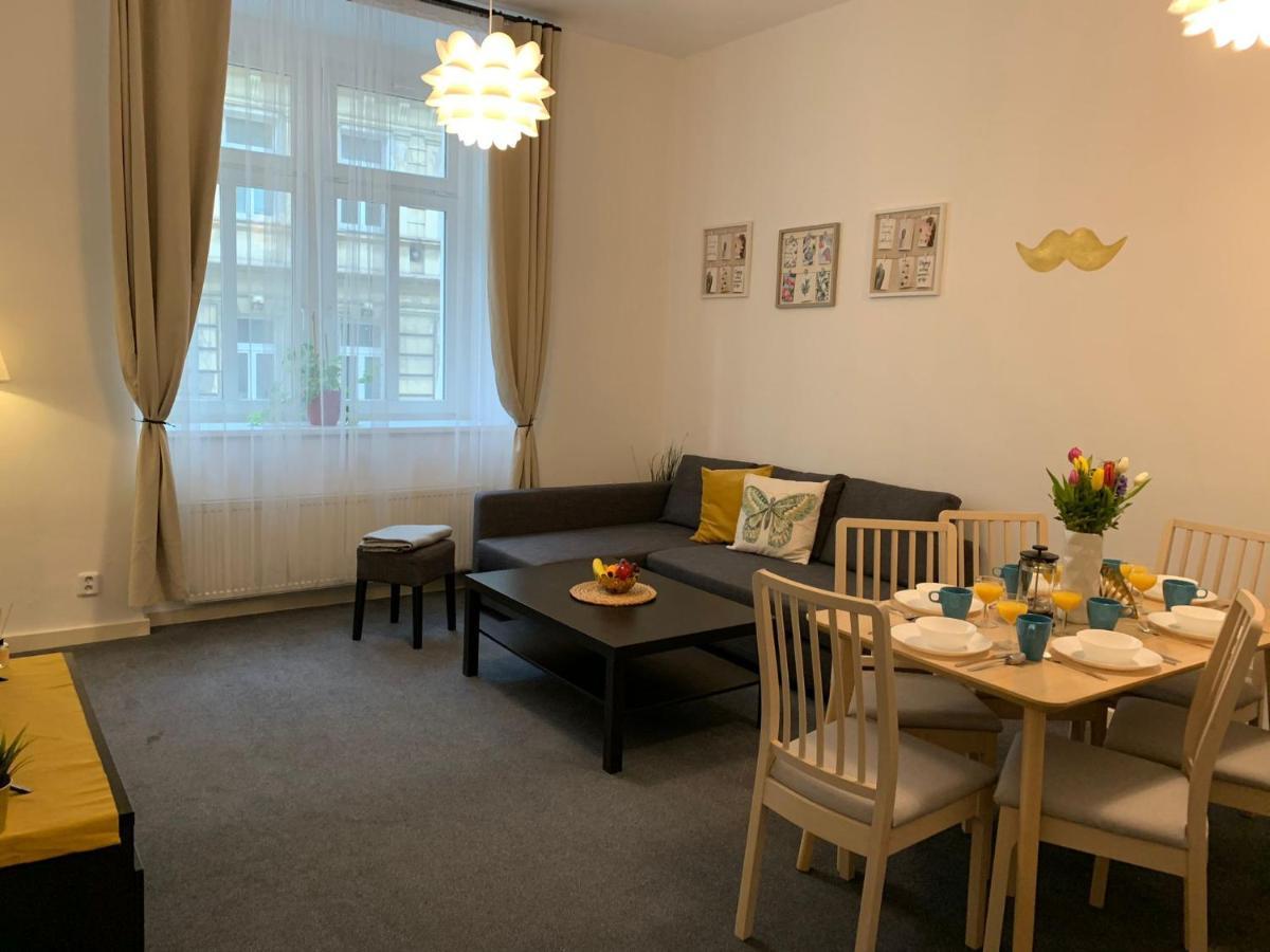 Little Tom Apartments Prag Eksteriør billede